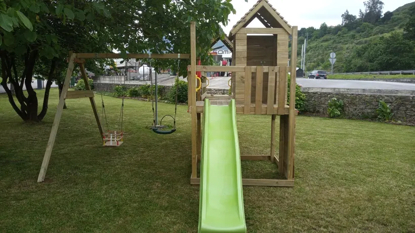 Otra perspectiva del parque infantil Modelo 2